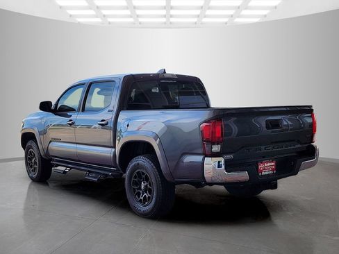 Used 2021 Toyota Tacoma SR5 RWD image 7