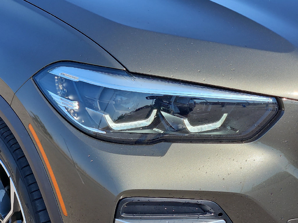 Used 2022 BMW X5 xDrive40i w/ Premium Package AWD/4WD image 8