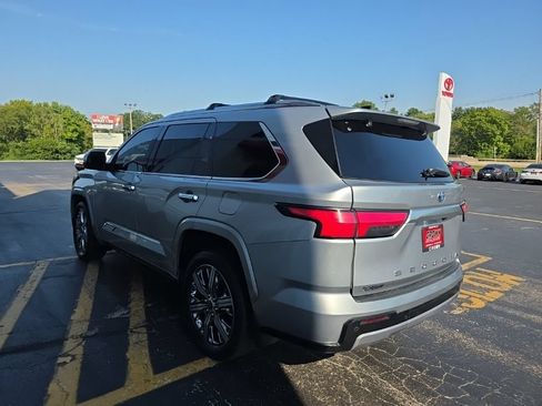 Used 2023 Toyota Sequoia Capstone AWD/4WD image 6