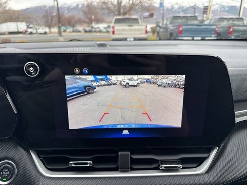 Used 2025 Chevrolet Equinox LT image 24