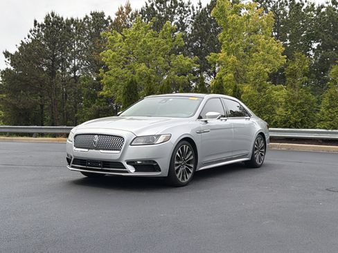 Used 2019 Lincoln Continental Select FWD image 11
