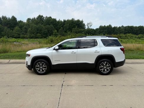 Used 2023 GMC Acadia SLT w/ Preferred Package AWD/4WD image 6