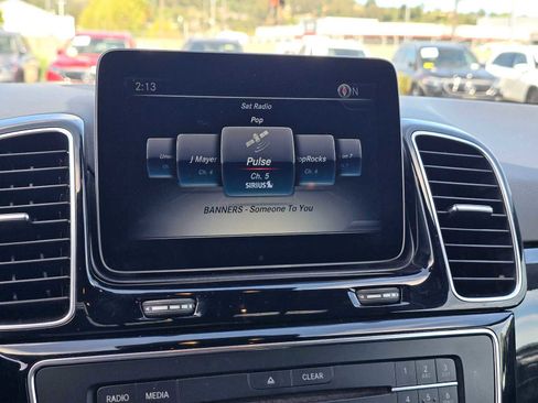 Used 2019 Mercedes-Benz GLE 400 4MATIC image 34