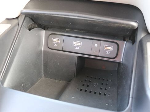 Used 2022 Kia Sorento EX AWD/4WD image 37