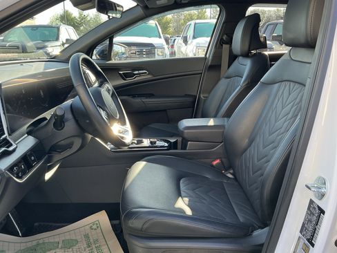 Used 2025 Kia Sportage X-Pro AWD/4WD image 9