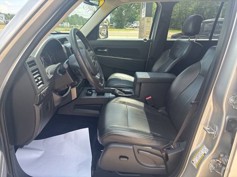 Used 2012 Jeep Liberty Sport AWD/4WD image 11