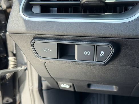 New 2026 Kia K4 FWD image 18
