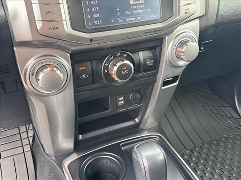 Used 2016 Toyota 4Runner SR5 Premium RWD image 22