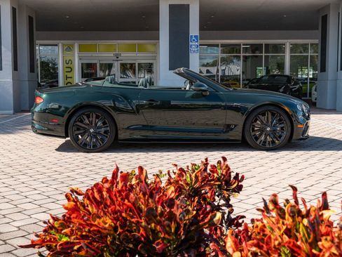 Used 2022 Bentley Continental GT Speed image 42