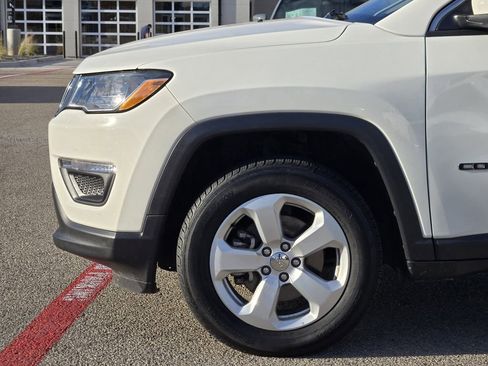 Used 2021 Jeep Compass Latitude image 6