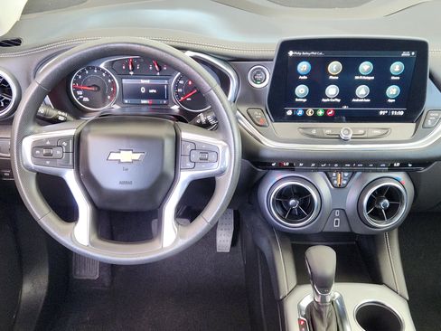 Used 2025 Chevrolet Blazer LT AWD/4WD image 29