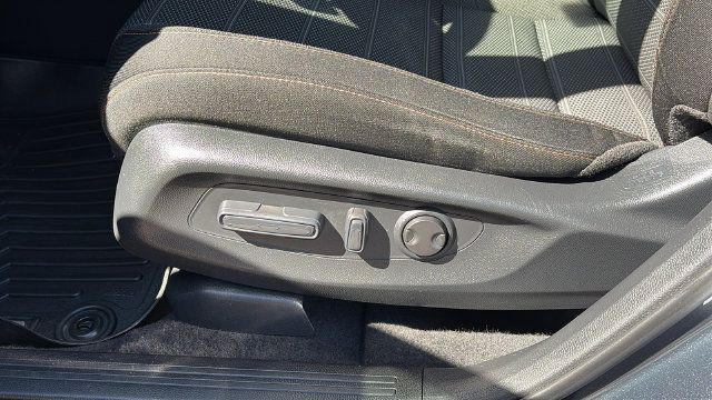 Used 2023 Honda CR-V Sport image 11