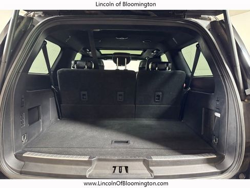 Used 2019 Lincoln Navigator L Reserve image 24