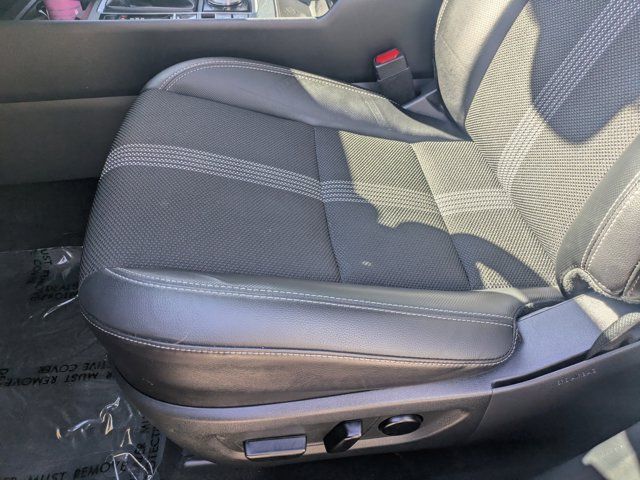 Used 2026 MAZDA CX-50 AWD 2.5 S w/ Preferred Pkg image 19