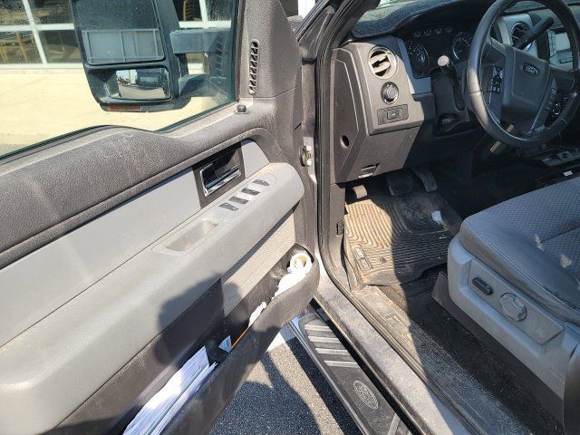 Used 2014 Ford F150 XLT w/ Equipment Group 302A Luxury AWD/4WD image 15