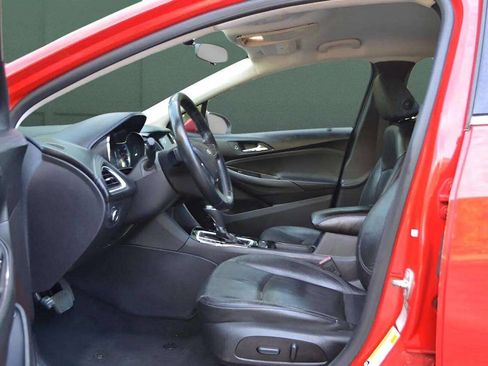 Used 2017 Chevrolet Cruze Premier image 26