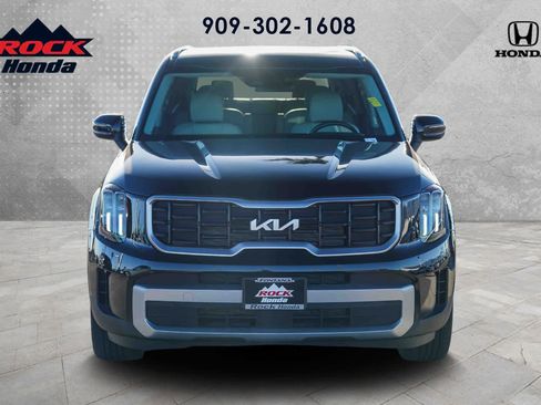 Used 2023 Kia Telluride S image 4