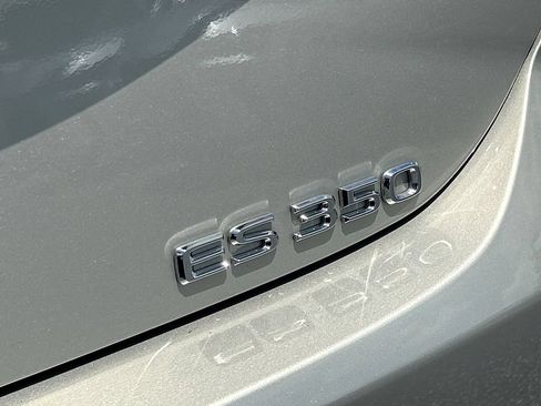 Used 2025 Lexus ES 350 w/ Premium Package FWD image 32