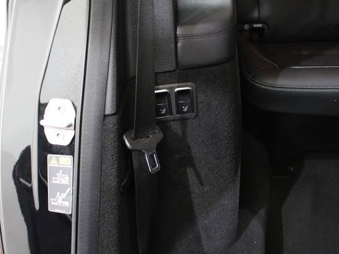 Used 2015 Mercedes-Benz GL 550 4MATIC image 31