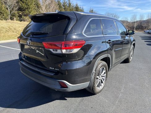 Used 2018 Toyota Highlander XLE w/ Protection Package #3 image 5