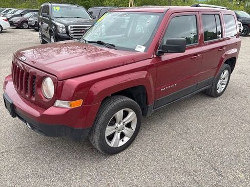 Used 2014 Jeep Patriot Limited AWD/4WD image 16