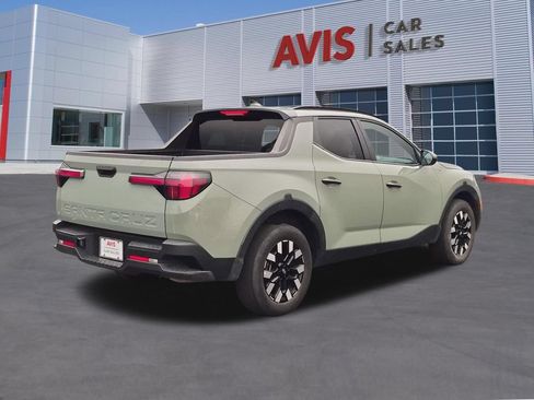 Used 2025 Hyundai Santa Cruz SEL FWD image 6
