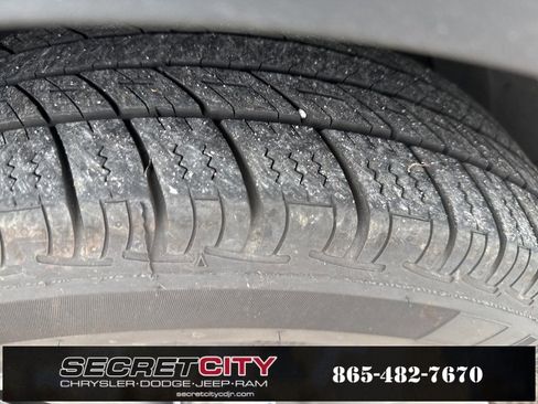 Used 2018 Hyundai Santa Fe Sport image 9