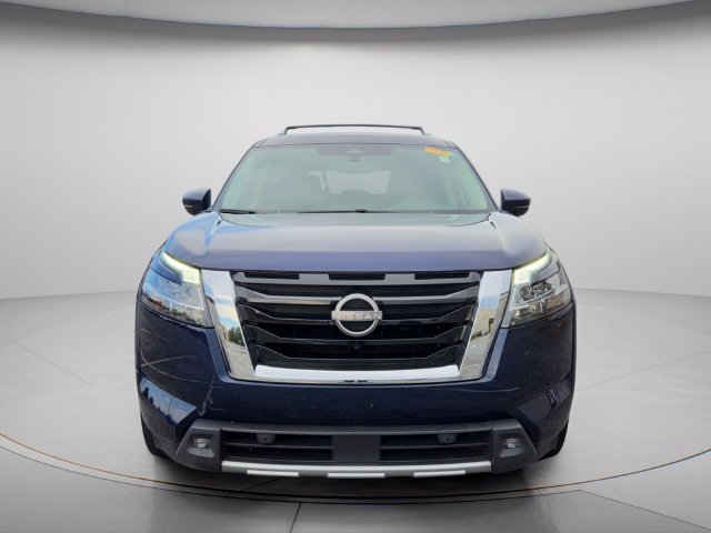 Used 2022 Nissan Pathfinder SL FWD image 4