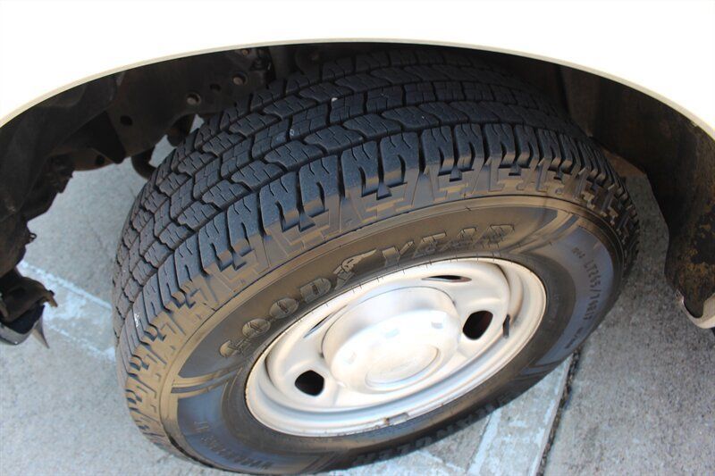 Used 2015 Ford F250 XL w/ Power Equipment Group RWD image 30