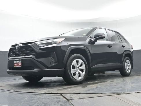 Certified 2024 Toyota RAV4 LE image 27