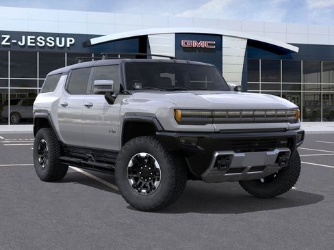 Used 2024 GMC Hummer EV 2X w/ Extreme Off-Road Package AWD/4WD image 7