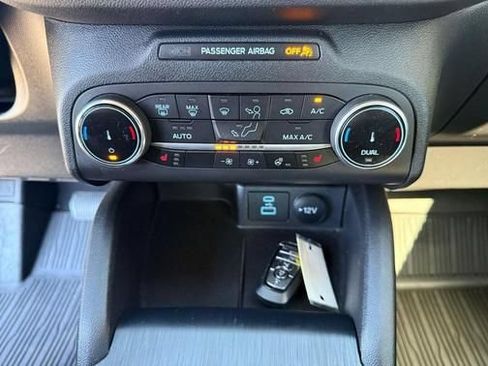 Used 2023 Ford Escape Active AWD/4WD image 17