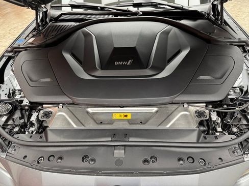 Used 2023 BMW i4 eDrive35 w/ Premium Package image 28