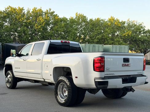 Used 2017 GMC Sierra 3500 Denali w/ Duramax Plus Package AWD/4WD image 5