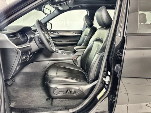 Used 2024 Jeep Grand Cherokee Limited 4xe AWD/4WD image 13