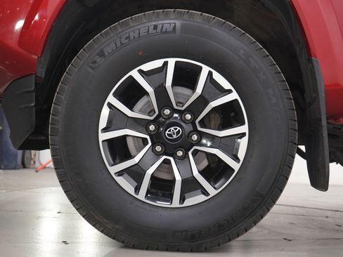 Used 2021 Toyota Tacoma TRD Sport image 28