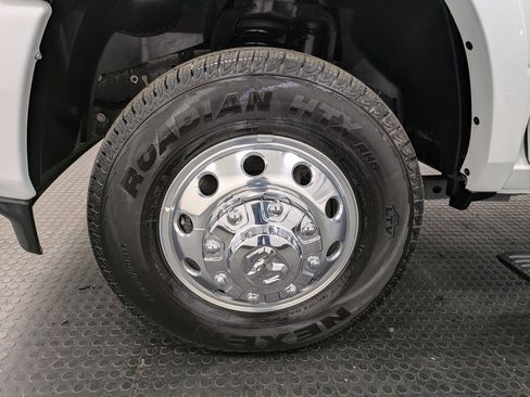 Used 2025 RAM 3500 Limited image 7