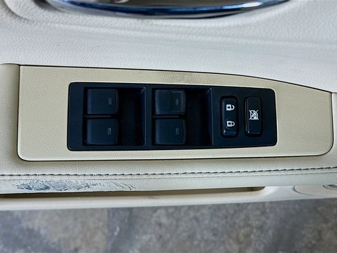Used 2013 Lexus ES 350 w/ Luxury Pkg FWD image 15
