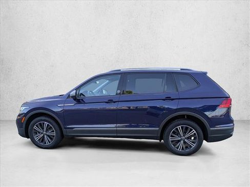 Used 2024 Volkswagen Tiguan Wolfsburg Edition AWD/4WD image 9
