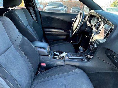Used 2021 Dodge Charger SXT w/ Blacktop Package image 10