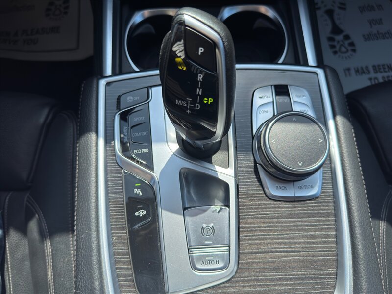 Used 2019 BMW 740i w/ M Sport Package RWD image 48