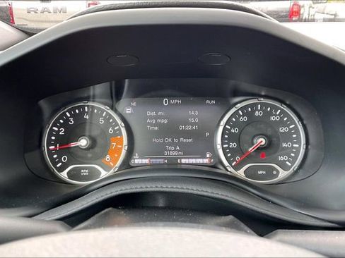 Used 2023 Jeep Renegade Trailhawk w/ Sun/Sound Group AWD/4WD image 22