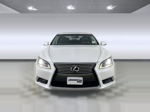 Used 2017 Lexus LS 460 w/ Comfort Package image 5