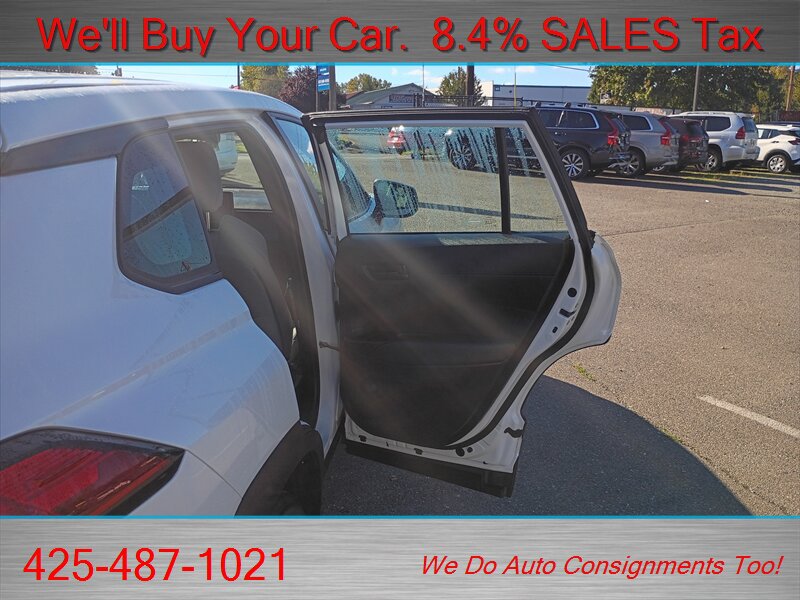 Used 2024 Toyota Corolla Cross AWD Hybrid image 13