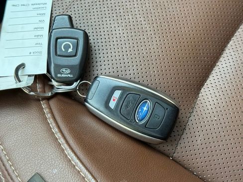 Used 2017 Subaru Outback 2.5i Touring image 34