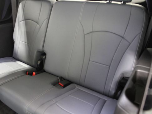 Used 2024 Buick Enclave Premium AWD/4WD image 20