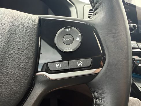 Certified 2024 Honda Odyssey Touring image 14