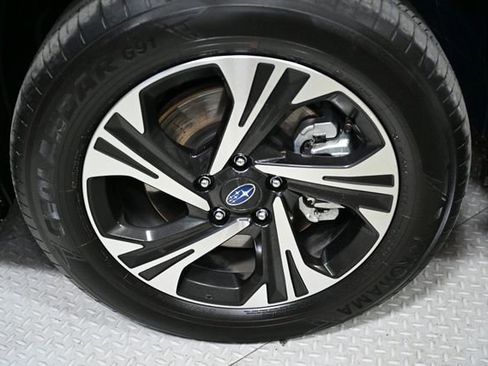 Certified 2025 Subaru Crosstrek 2.0i Premium AWD/4WD image 18
