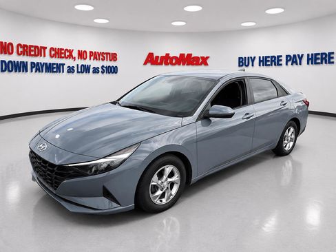 Used 2021 Hyundai Elantra SE FWD image 2