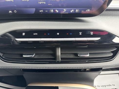 Used 2026 Buick Enclave Avenir AWD/4WD image 52
